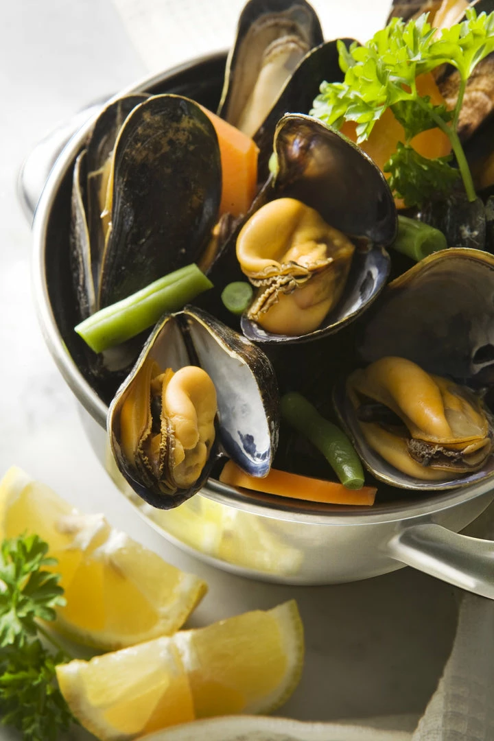 Best reviews of ๐งจ Final Touch Stainless Steel Mussel Pot Chefs Tools ๐ฅ 5 Final Touch Stainless Steel Mussel Pot Chefs Tools